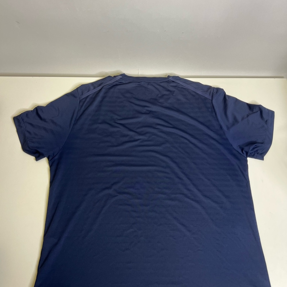 Pair of Men’s Rhone Reign Performance T-Shirt Black and Navy Blue - Size XL - Picture 13 of 15